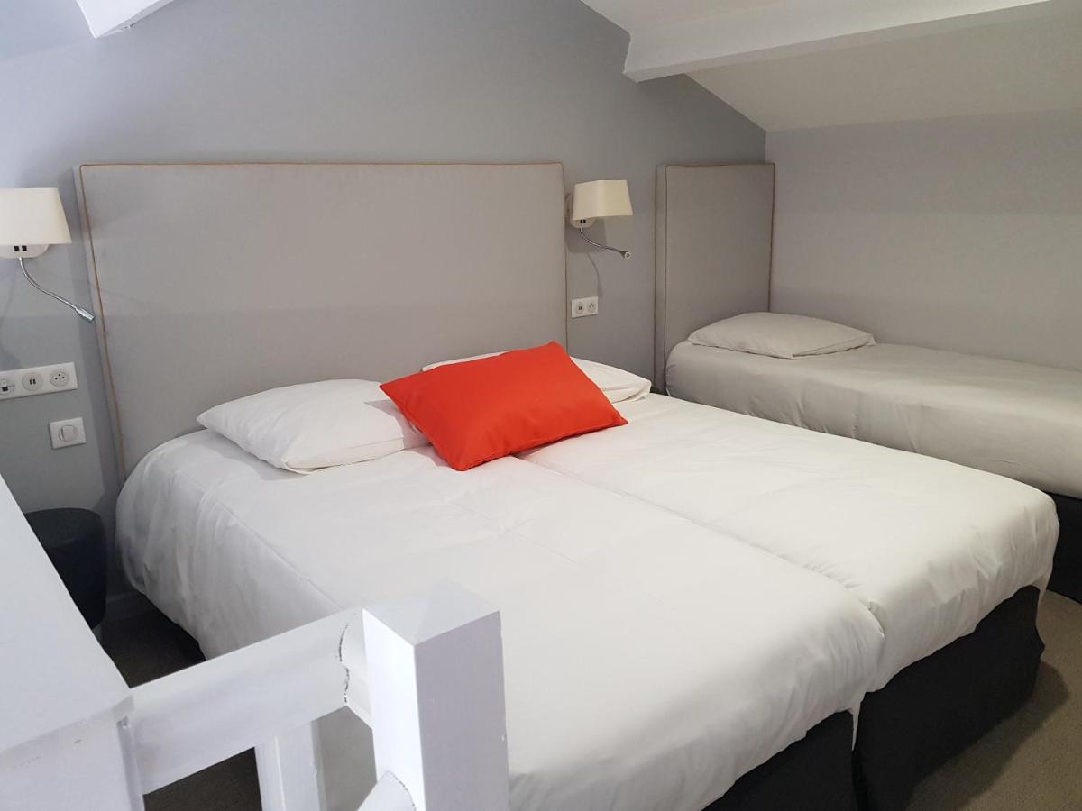 Kyriad Lyon Est - Saint Quentin Fallavier Exterior foto